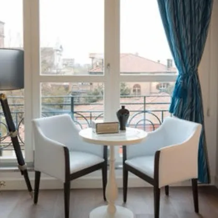 Hotell Palazzo Bezzi 4*