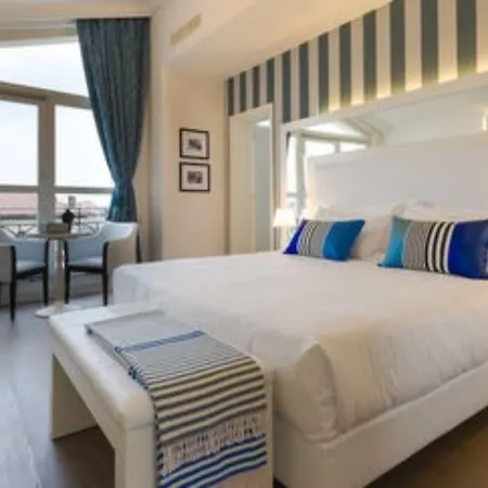 فندق Palazzo Bezzi 4*