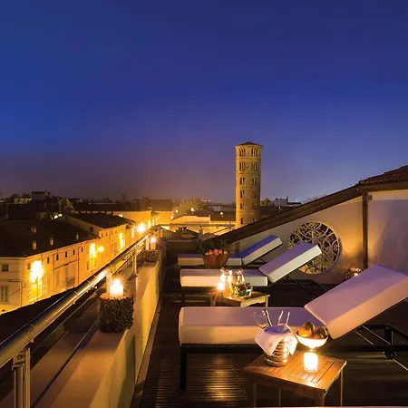 Palazzo Bezzi فندق رافيننا